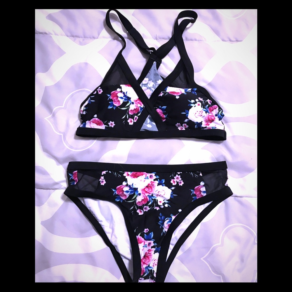 Floral Print black Bikini NWT